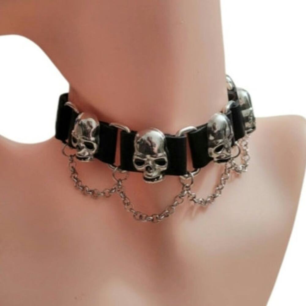 Skull studded black & silver faux leather choker collar necklace with chains